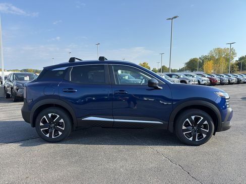 New 2026 Nissan Kicks SV w/ SV Premium Package image 4
