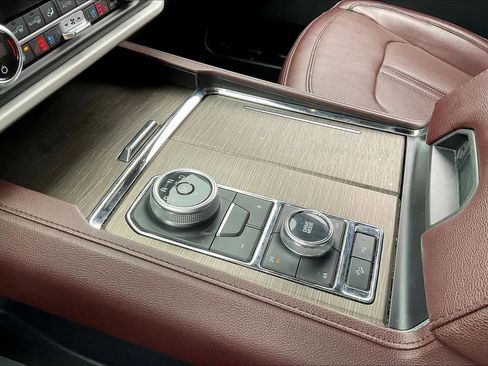 Used 2024 Ford Expedition Max Limited image 16