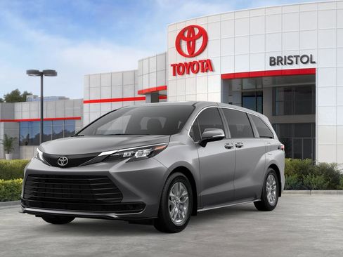 New 2026 Toyota Sienna LE image 32