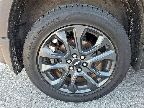 Used 2019 Chevrolet Traverse RS w/ LPO, Floor Liner Package AWD/4WD image 8