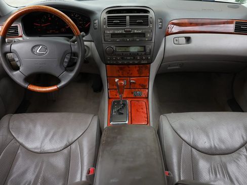 Used 2003 Lexus LS 430 RWD image 13