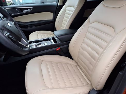 Used 2023 Ford Edge SEL w/ Convenience Package AWD/4WD image 3