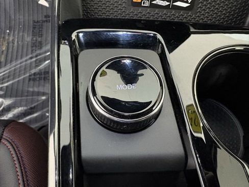 Used 2025 Chevrolet Equinox RS w/ LPO, Floor Liner Package image 16