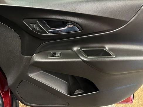 Used 2018 Chevrolet Equinox LT AWD/4WD image 26