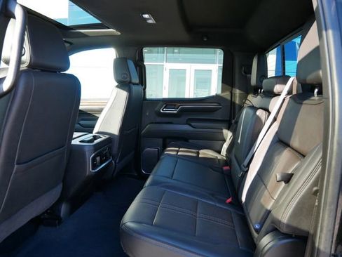 Used 2024 Chevrolet Silverado 1500 High Country w/ High Country Premium Package image 8