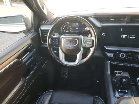 Used 2024 GMC Sierra 1500 Denali w/ Denali Reserve Package AWD/4WD image 13