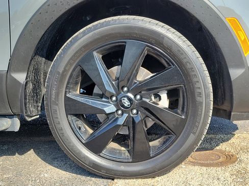 Used 2023 Hyundai Santa Cruz Night w/ Cargo Package image 5