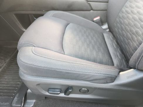 Used 2022 Nissan Pathfinder SV FWD image 22