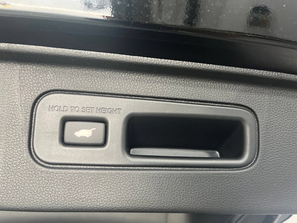 New 2026 Honda Pilot Touring image 14
