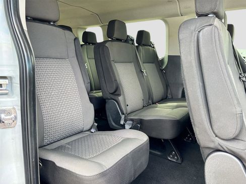 Used 2024 Ford Transit 350 XLT image 33