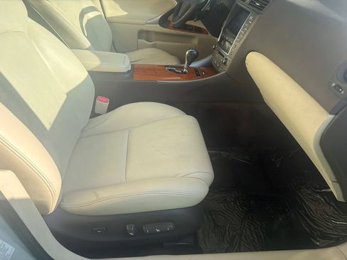 Used 2009 Lexus IS 250 AWD image 39