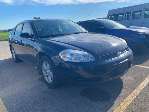 Used 2008 Chevrolet Impala LT w/ Luxury Edition Package FWD image 3