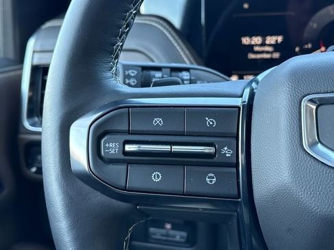 Certified 2025 GMC Yukon Denali Ultimate w/ LPO, Floor Liner Package image 22