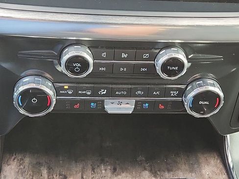 Used 2022 Ford F150 Lariat image 22