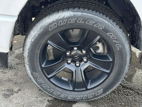 Used 2023 RAM 1500 Big Horn AWD/4WD image 9