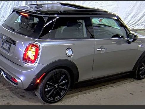 Used 2021 MINI Cooper S w/ 6.5" Touchscreen Package image 4