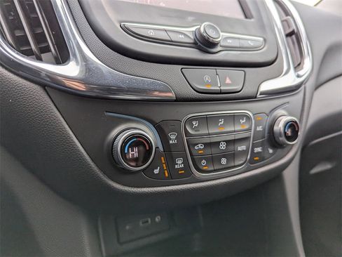 Used 2023 Chevrolet Equinox LT w/ Driver Convenience Package image 23