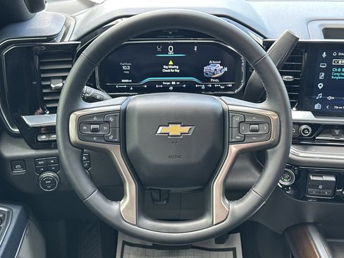Used 2024 Chevrolet Silverado 2500 High Country w/ High Country Premium Package AWD/4WD image 25