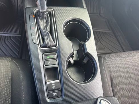 Used 2022 Honda Civic LX image 8