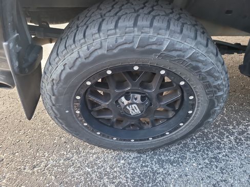 Used 2015 Toyota Tacoma PreRunner w/ SR5 Package RWD image 8