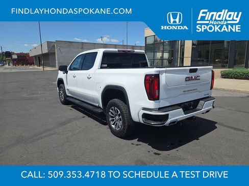 Used 2021 GMC Sierra 1500 AT4 w/ AT4 Value Package AWD/4WD image 3