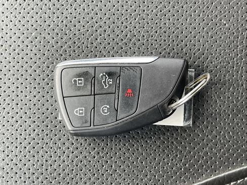Used 2024 GMC Sierra 2500 Denali AWD/4WD image 45