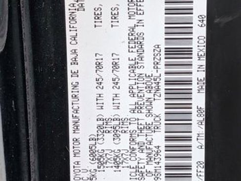 Used 2025 Toyota Tacoma SR5 AWD/4WD image 25