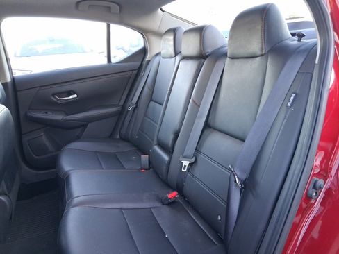 Used 2023 Nissan Sentra SR w/ SR Premium Package image 13