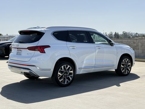 Used 2022 Hyundai Santa Fe Calligraphy AWD/4WD image 11