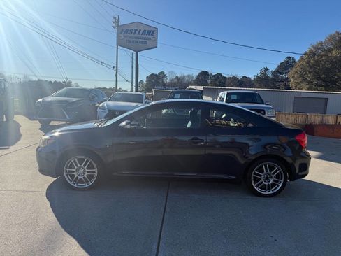 Used 2006 Scion tC Base 2dr Hatchback w/Manual image 4