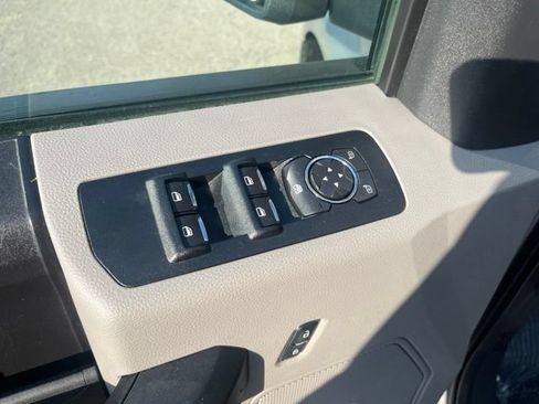 Used 2016 Ford F150 4x4 SuperCrew image 19