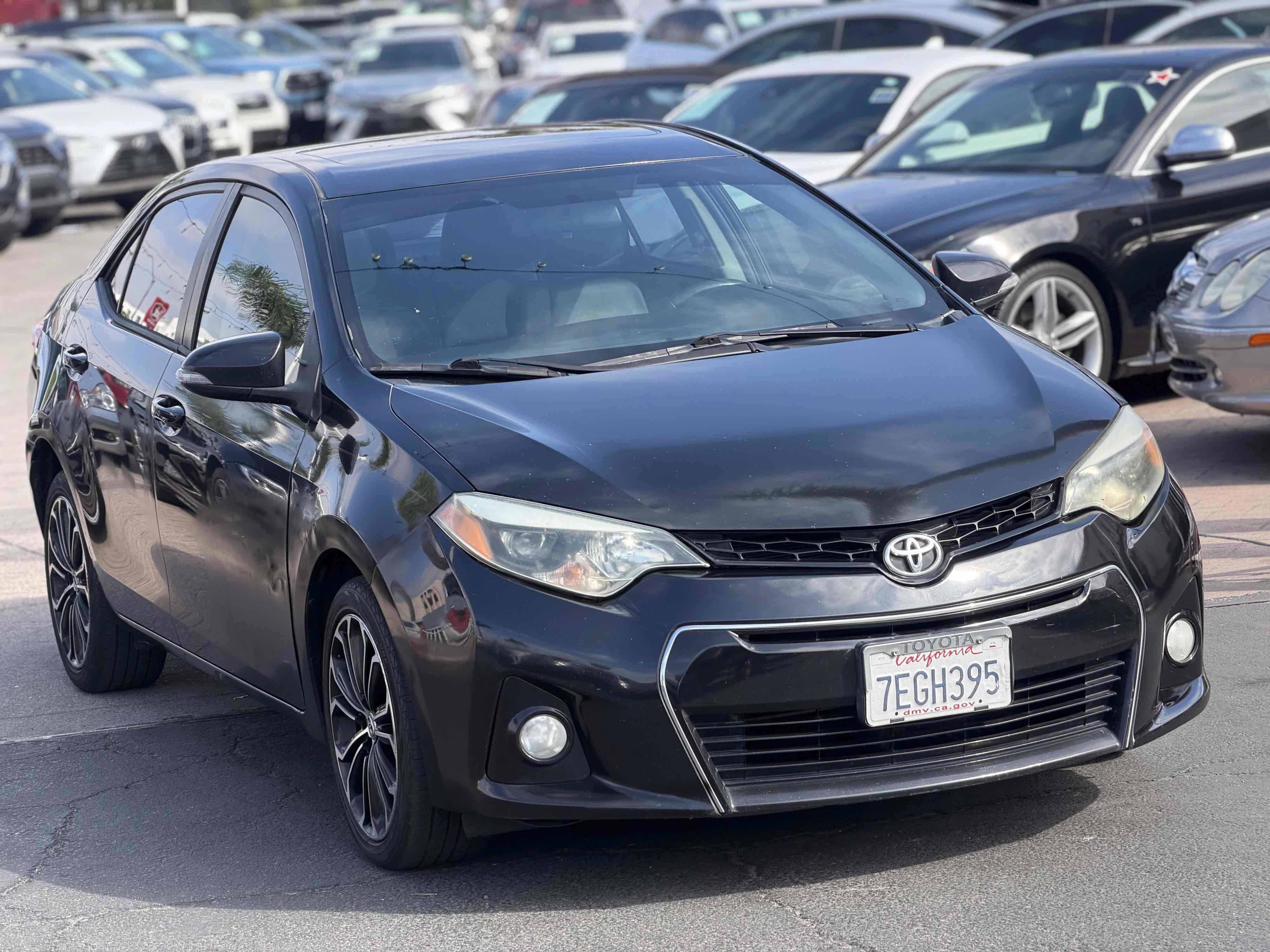 Used 2014 Toyota Corolla S Premium w/ Driver Convenience Package FWD image 4