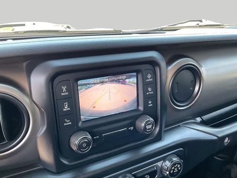 Used 2020 Jeep Wrangler Sport AWD/4WD image 25
