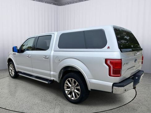 Used 2017 Ford F150 Lariat image 10
