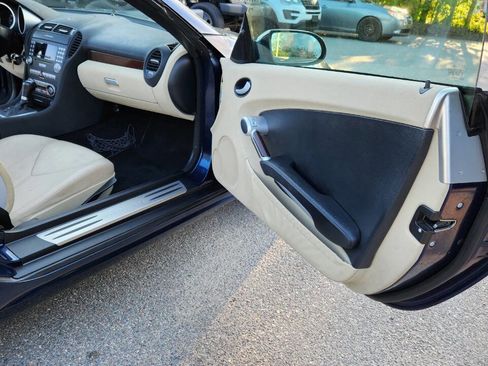 Used 2006 Mercedes-Benz SLK 350 image 32