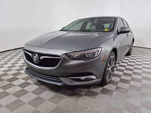 Used 2019 Buick Regal Essence w/ Sights and Sounds Package FWD image 7