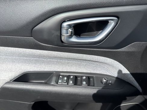 Used 2023 Jeep Compass Latitude w/ Convenience Group image 24