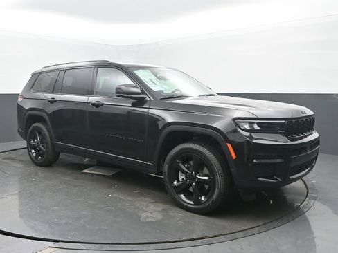 New 2025 Jeep Grand Cherokee L Limited image 7