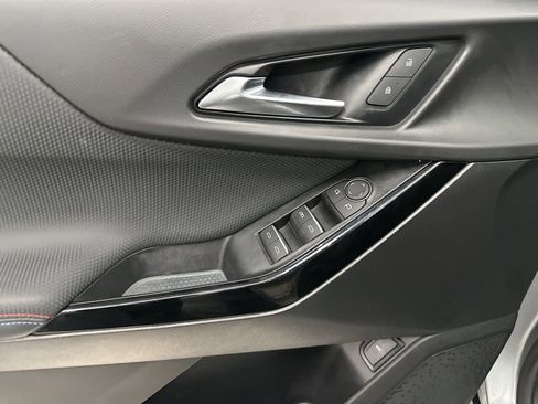 Used 2025 Chevrolet Equinox RS w/ Safety and Technology Package image 10