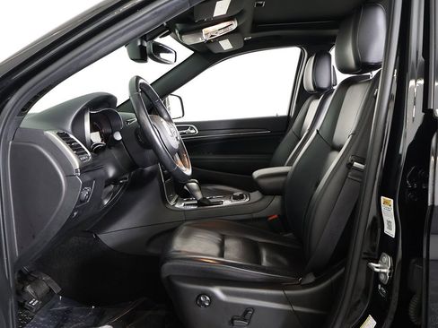 Used 2022 Jeep Grand Cherokee Limited image 27