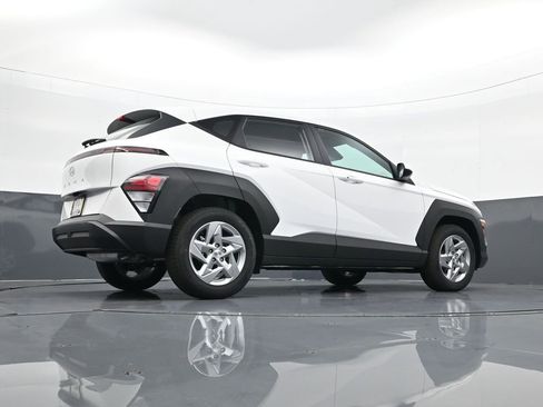 New 2026 Hyundai Kona SE image 25