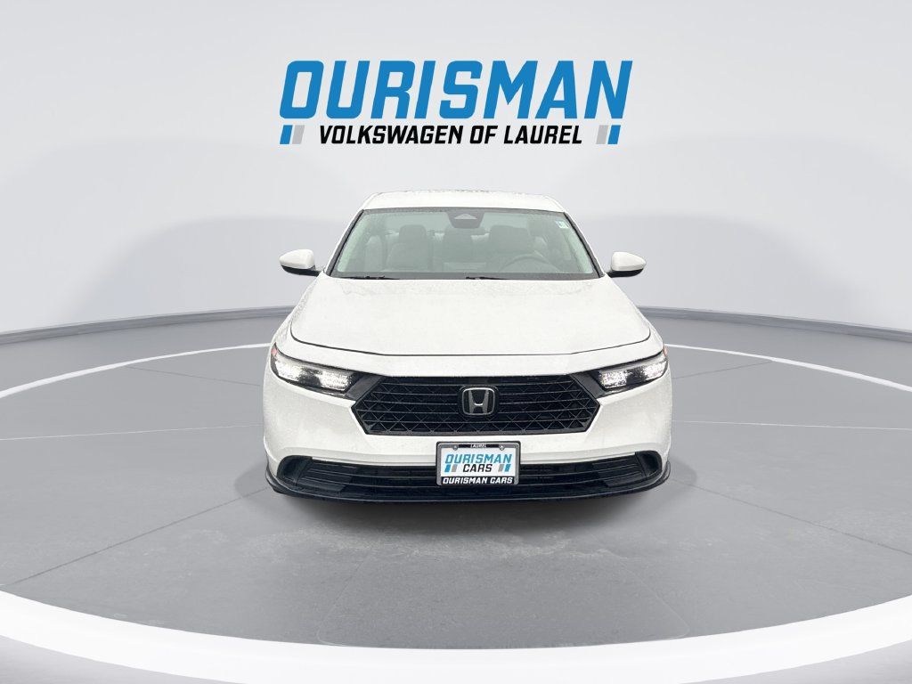 Used 2023 Honda Accord LX image 3