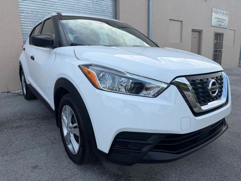 Used 2020 Nissan Kicks S FWD image 8