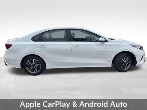 Used 2023 Kia Forte LXS FWD image 9