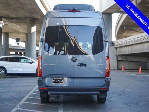 Used 2024 Mercedes-Benz Sprinter 2500 image 12