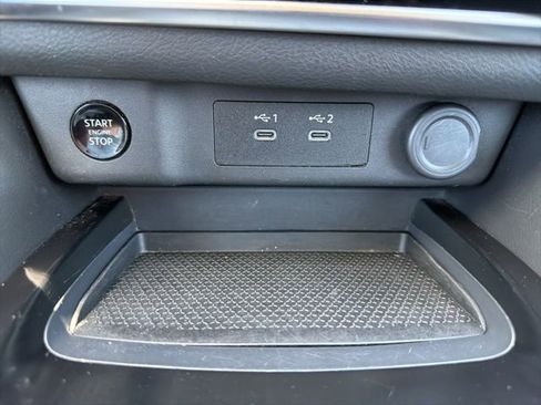 Used 2024 Nissan Rogue S image 22