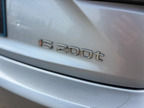 Used 2017 Lexus IS 200t RWD image 36