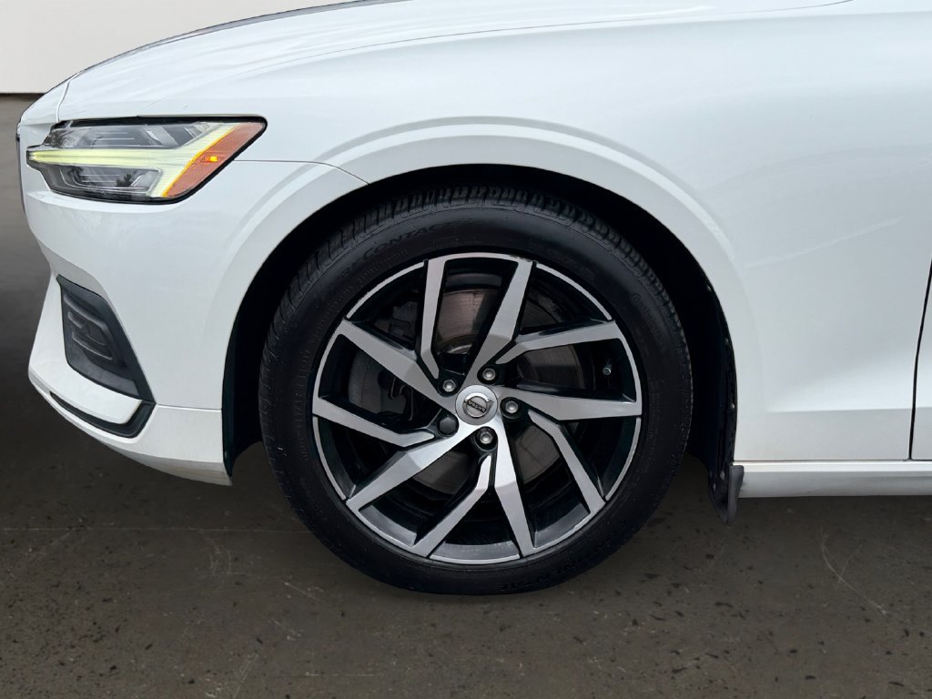 Used 2020 Volvo S60 T6 Momentum w/ Protection Package Premier AWD/4WD image 27