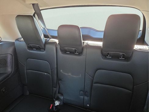 Used 2024 Nissan Pathfinder SL w/ SL Premium Package image 11