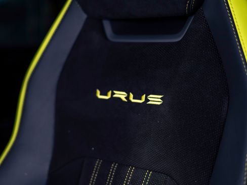 Used 2023 Lamborghini Urus Performante AWD/4WD image 41